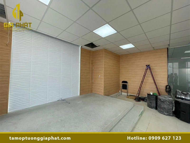 Hình ảnh quy trình thi công lam sóng ốp tường uy tín