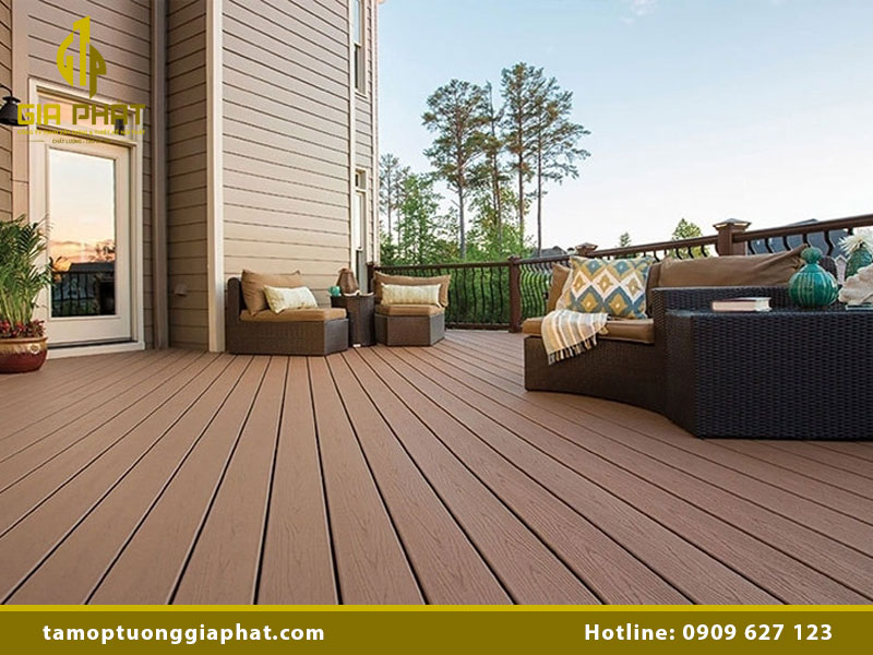 Báo giá sàn nhựa giả gỗ ngoài trời năm 2025
