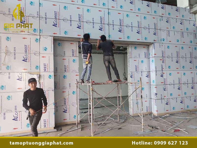 Giá thi công Alu ốp tường bao nhiêu? Cập nhật 2025