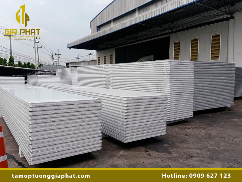 Tấm nhựa panel ốp tường màu trắng chất lượng cao