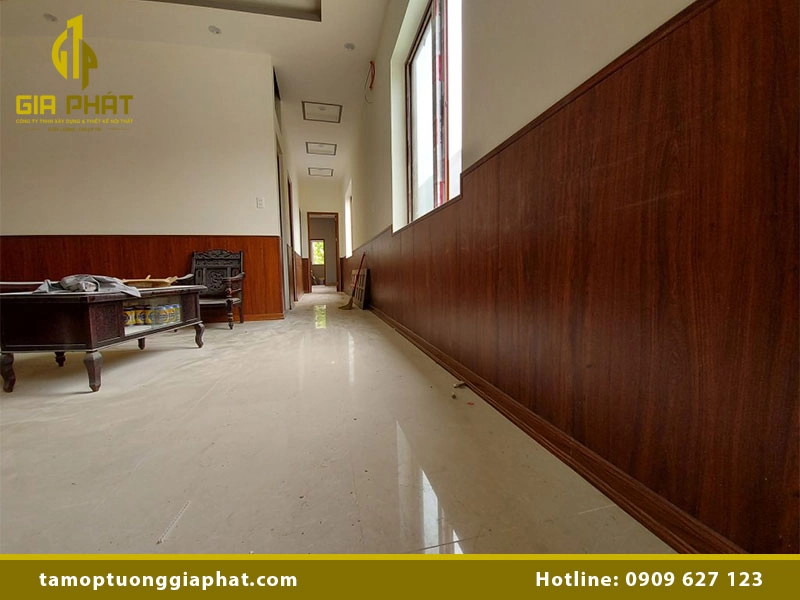 Tấm ốp tường nano vân gỗ đẹp & đẳng cấp