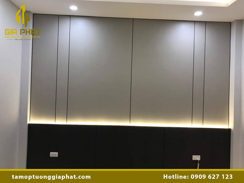 Tấm Ốp Tường Than Tre Kim Loại Giá Bao Nhiêu?