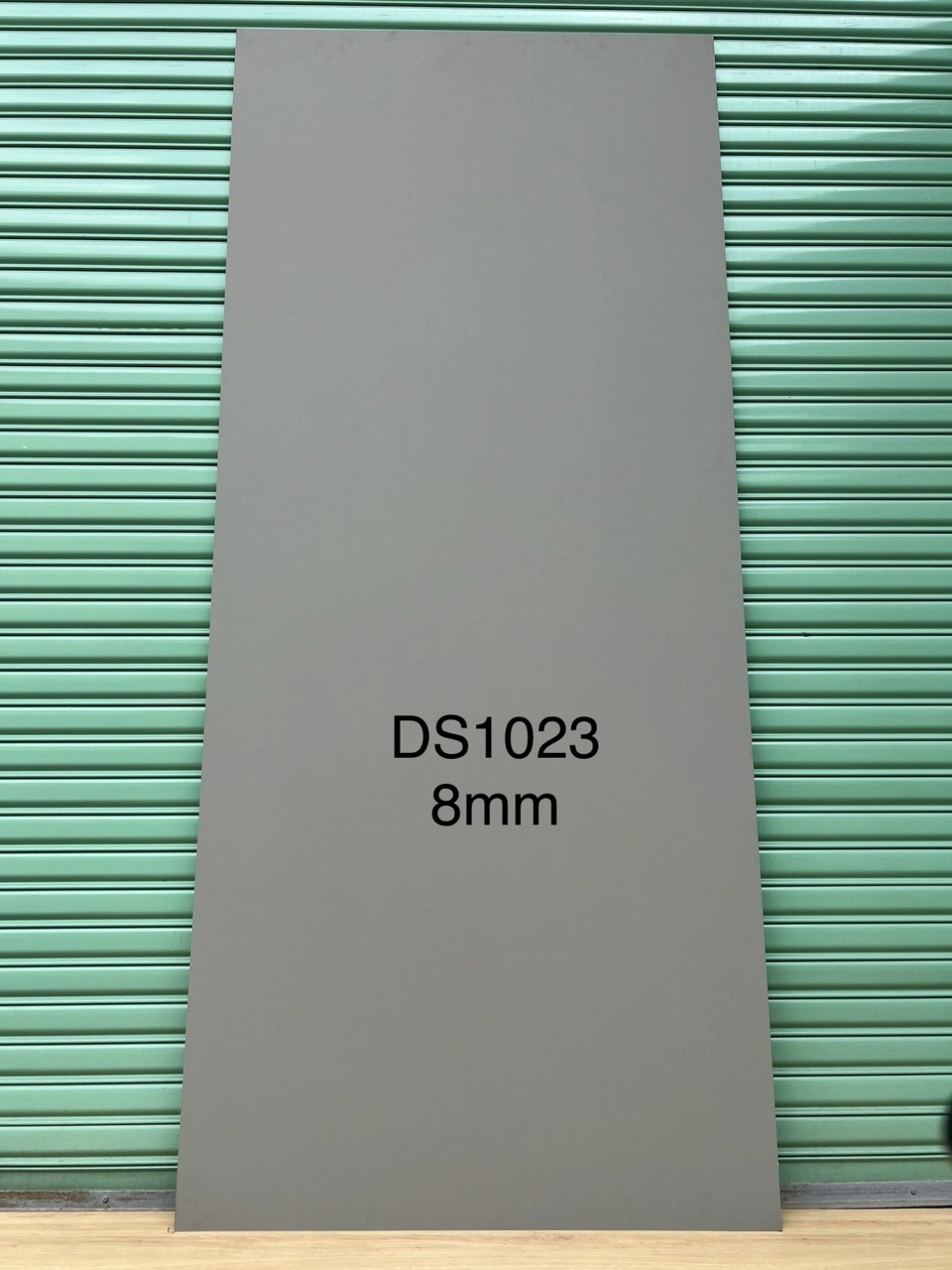 TẤM ỐP TƯỜNG THAN TRE MÀU ĐƠN SẮC 1023