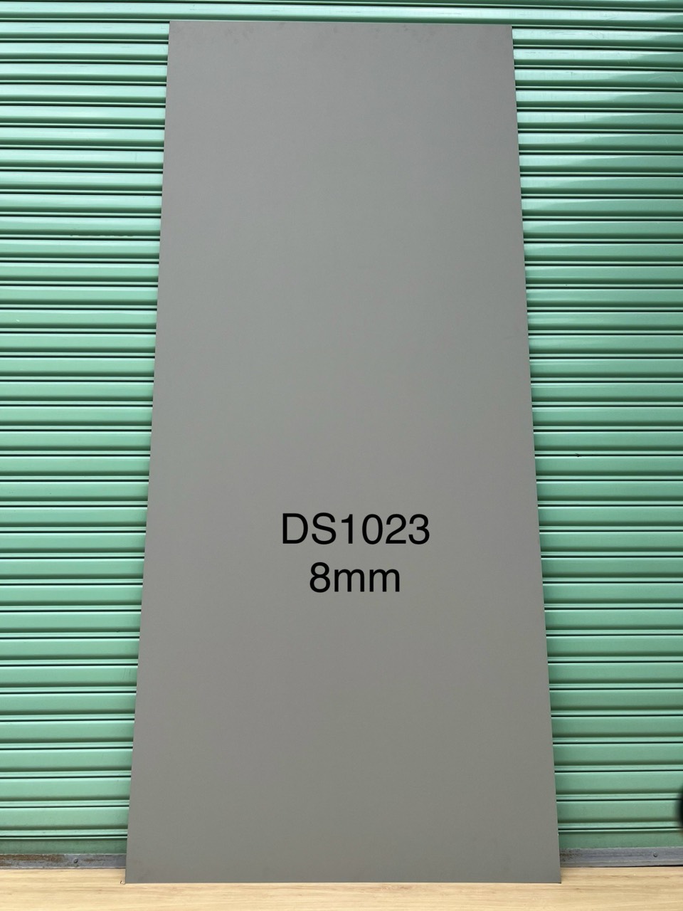 TẤM ỐP TƯỜNG THAN TRE MÀU ĐƠN SẮC 1023