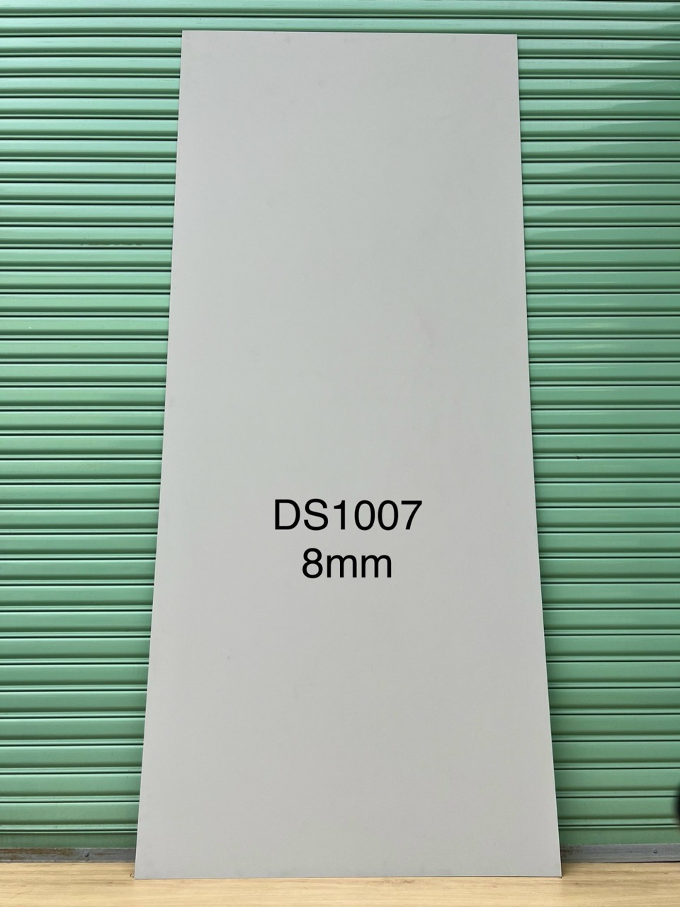 TẤM ỐP TƯỜNG THAN TRE MÀU ĐƠN SẮC 1007