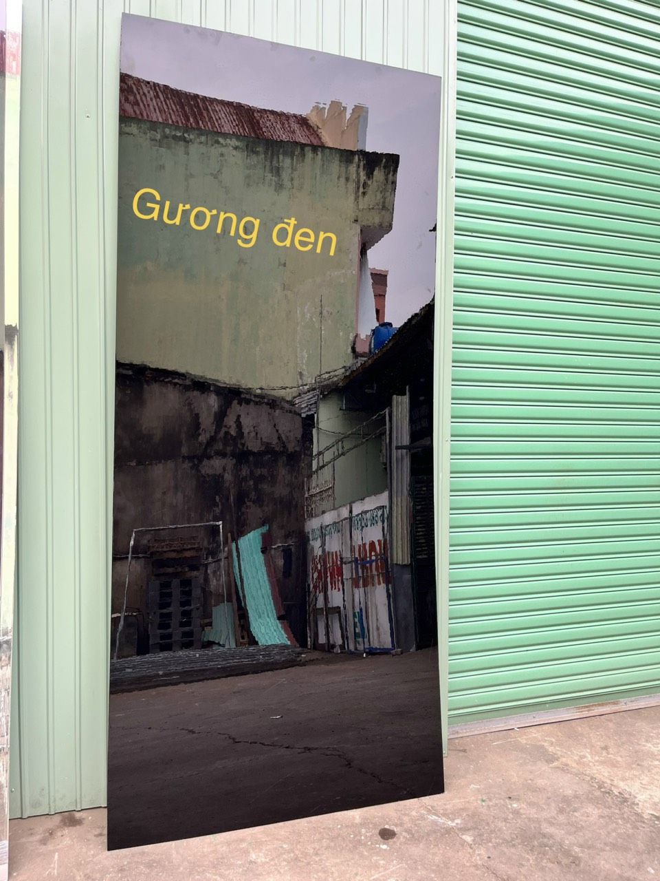 TẤM ỐP TƯỜNG THAN TRE MÀU GƯƠNG ĐEN